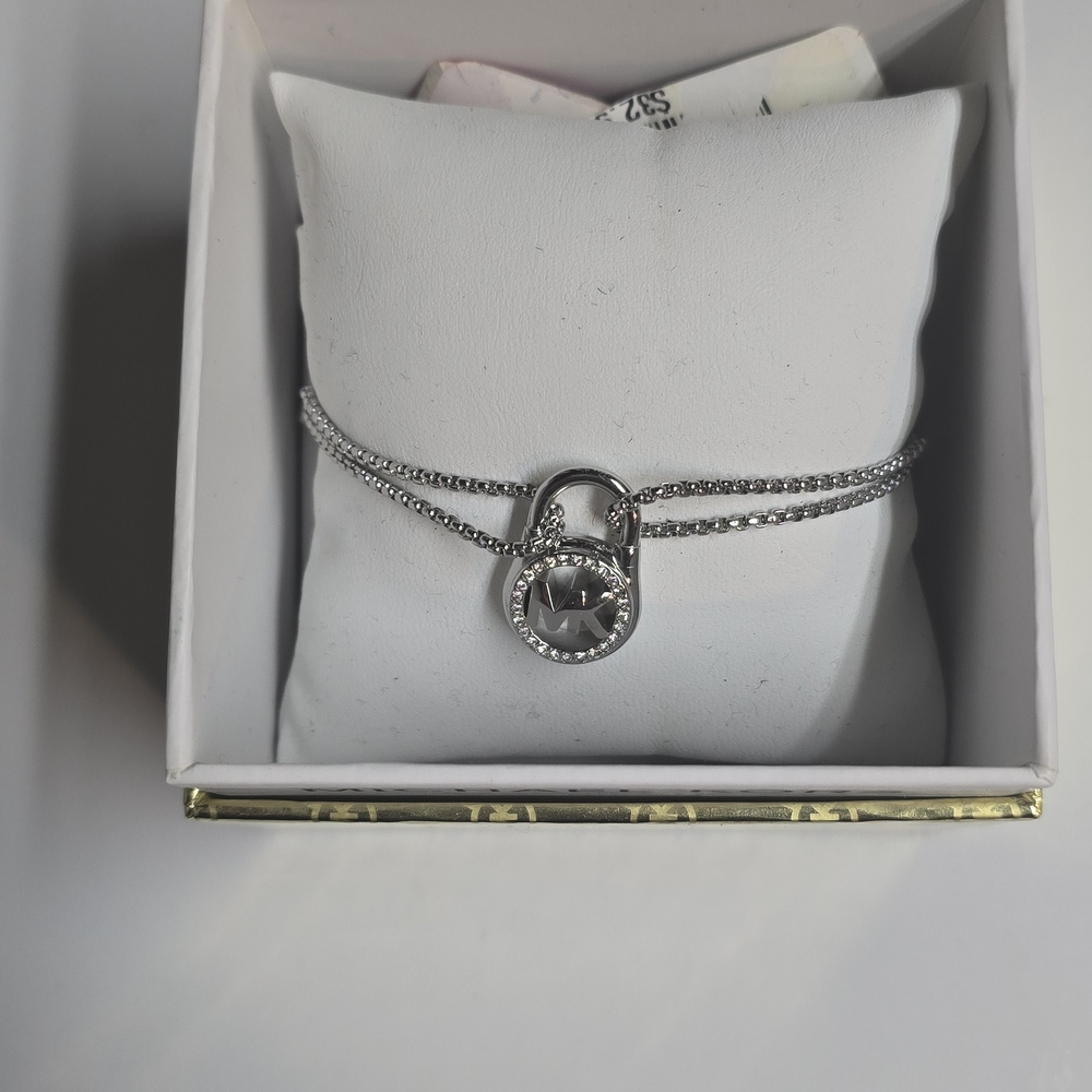Silver Pendant Bracelet